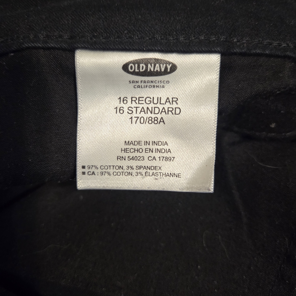 Old Navy Pixie Shorts In Black - Picture 5 of 5
